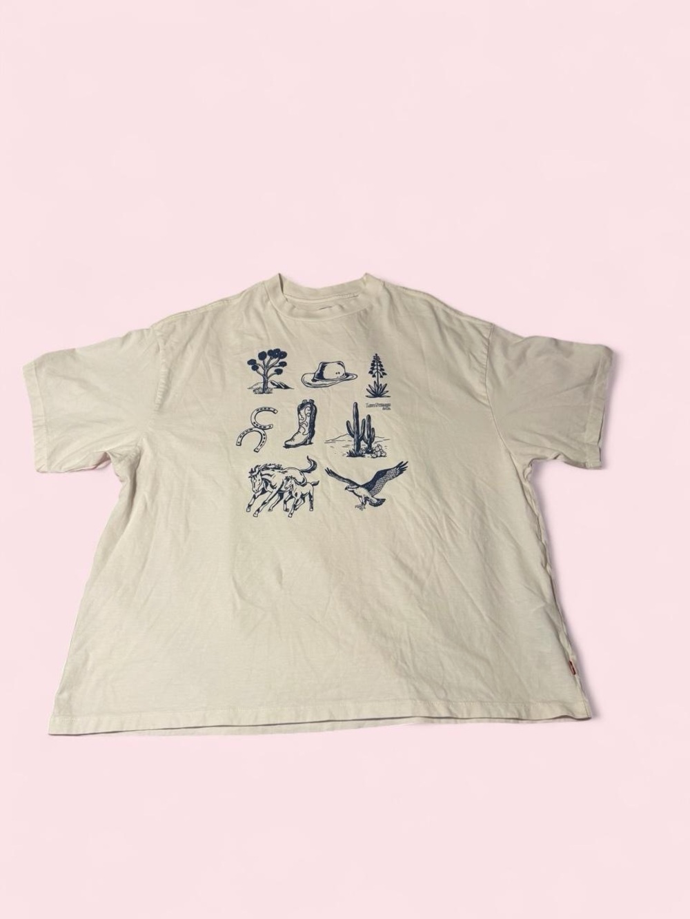 Levi's Cream Short Sleeve Tee with Navy Western Icons